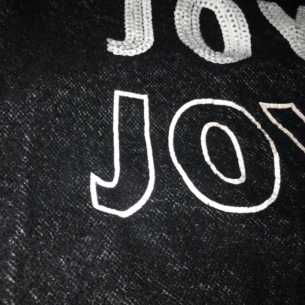 Sweatshirt - Picture 2 of 3